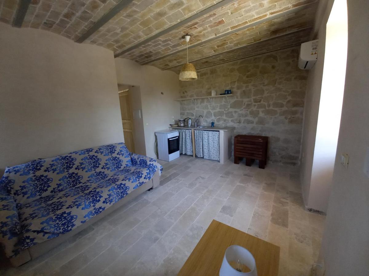 La Casa Dalle Finestre Blu Abbateggio Eksteriør billede